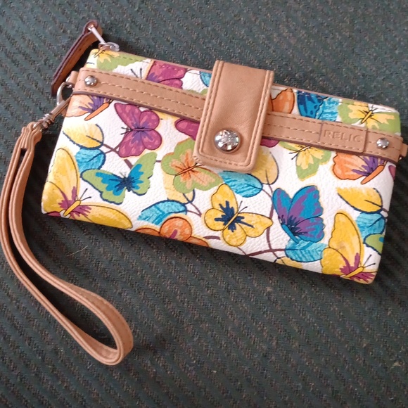 Relic Butterflies 🦋 Wristlet Wallet - Picture 1 of 9